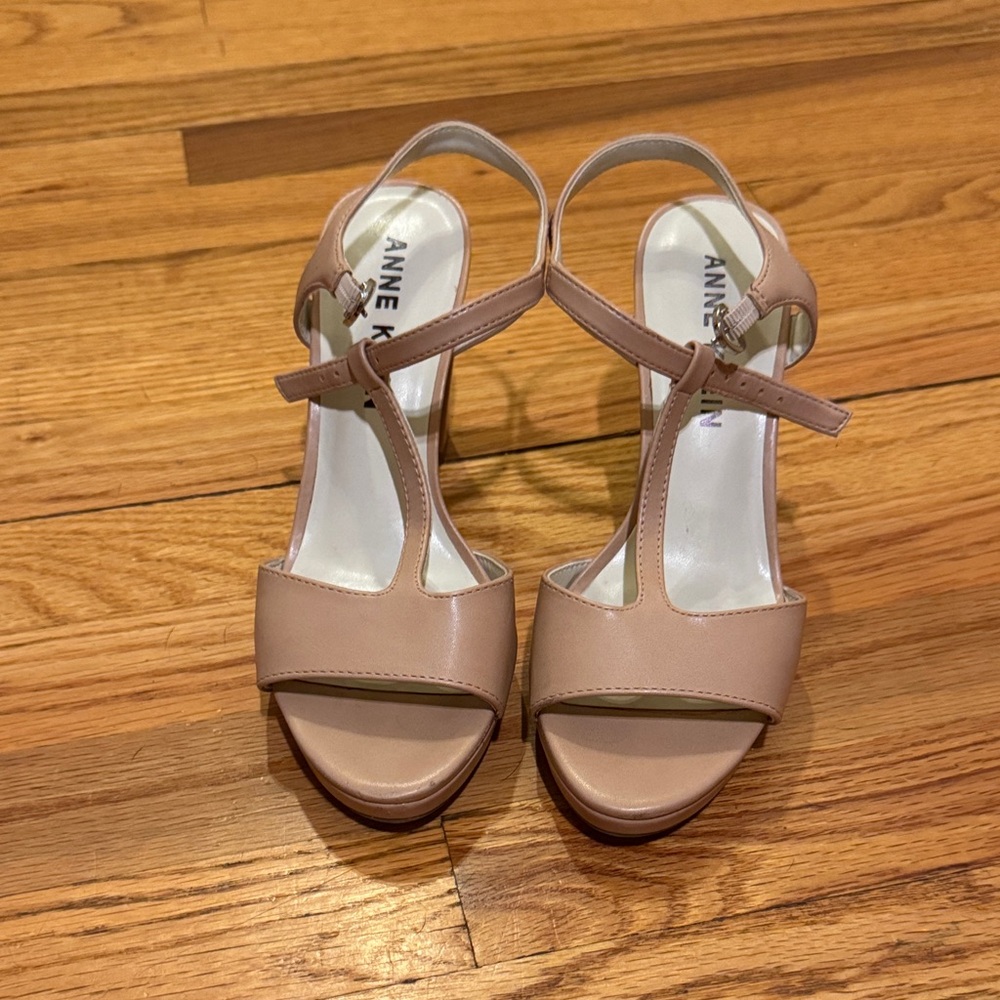 Anne Klein Women's Nude Heels